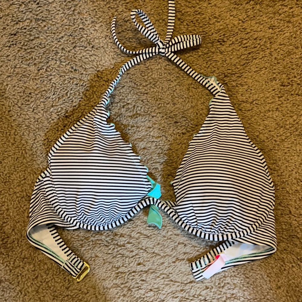 Victoria’s Secret bikini top
